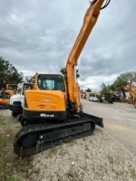 Mini HYUNDAI R80CR-9A de cuero, ocasión - Imagen 5