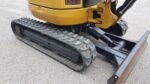 Miniexcavadora CAT 302.7D CR usada de 2,67 toneladas (2016) con 3 cucharones y acoplamiento rápido - Imagen 4