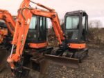 Miniexcavadora usada Hitachi ZX30U-2 (2008) – 3,4T – Motor Yanmar de 22,3 kW