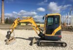 Miniexcavadora Hyundai Robex 27Z-9 usada (2011) de 2,8 toneladas con 3 cucharones
