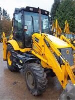 Retroexcavadora JCB 3CX 2007 de 8 toneladas