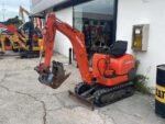 Kubota KX08 (1994) – Miniexcavadora de 8 toneladas – 2700 horas – Mantenimiento con 3 cucharones - Imagen 2