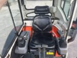 Kubota U27-4 (2018): miniexcavadora de 2,7 toneladas con accesorio hidráulico giratorio - Imagen 10