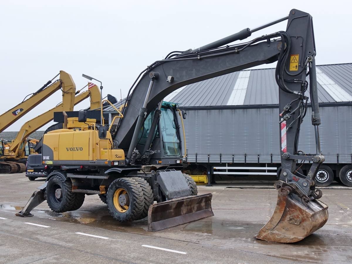 PELLE-VOLVO-EW180C-003 Pala de neumáticos Volvo EW180C 2007 – 19,2T – 4490h – Usada - Imagen 1