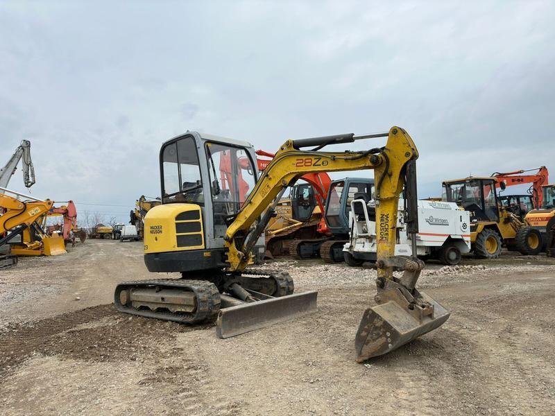 Wacker-Neuson-28Z3RD-0006 Miniexcavadora Wacker Neuson 28Z3 RD usada (2009) – 2,67 T – 3200 h - Imagen 1
